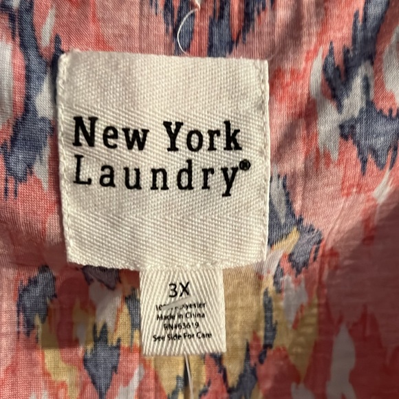 NWT Ladies’ New York Laundry Tank - Picture 3 of 10